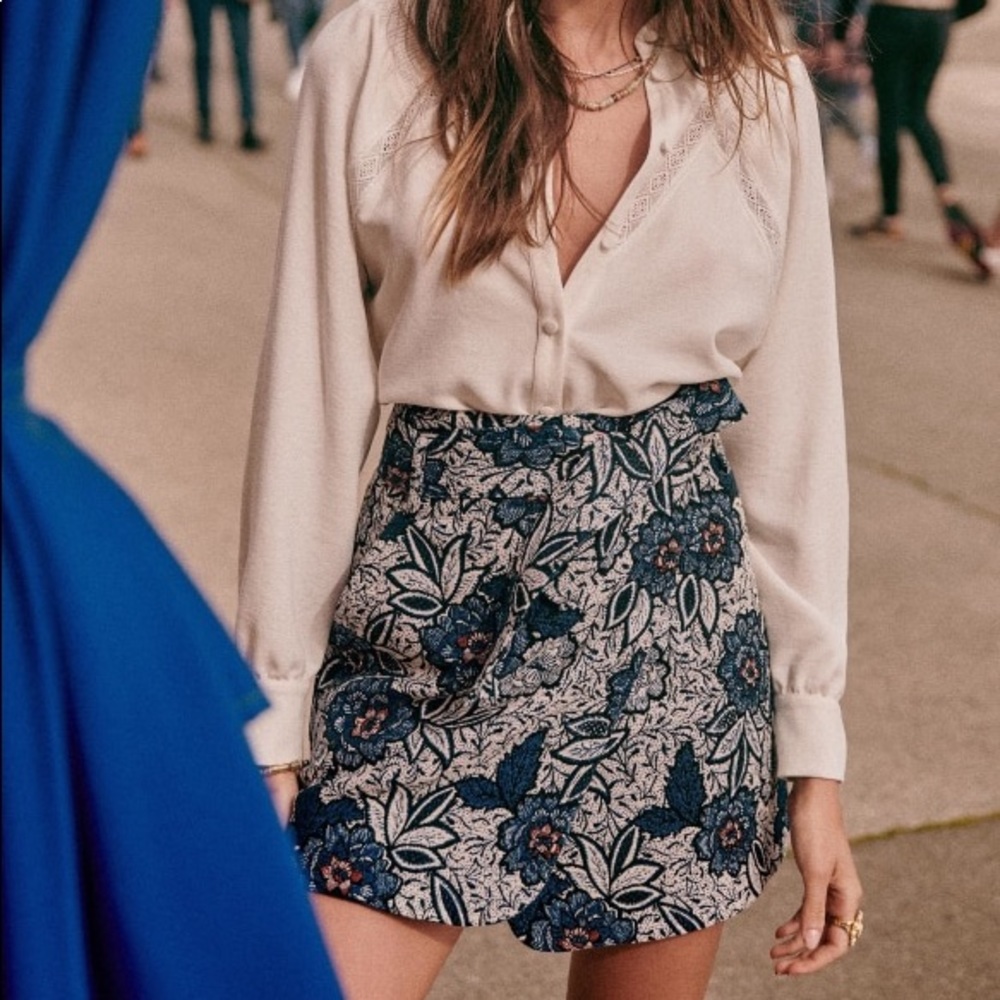 NWT Sézane Leandra Blue Jacquard skirt.
